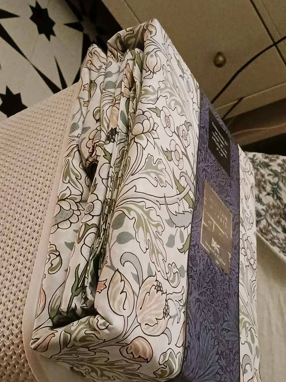 William Morris At Home Floral Queen Duvet Cover & 2 Shams Hyacinth Leaf Green